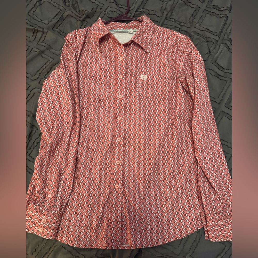 Women’s Cinch Button up size L( in great condition)